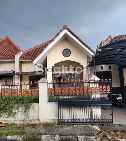 RUMAH SEMI FURNISH 3+1, LT 135M² ANTAPANI