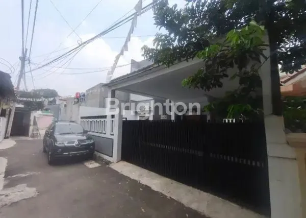 image RUMAH 6 KT DI CIPAYUNG, LT/LB 200M² (2)