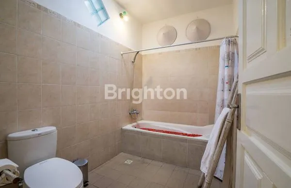 image VILLA 2 BEDROOM DI BEJI AYU SEMINYAK – LOKASI STRATEGIS DEKAT SUNSET ROAD  (7)