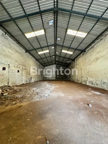 image GUDANG SAFE N LOCK SIDOARJO AKSES KONTAINER 40 FEET (2)