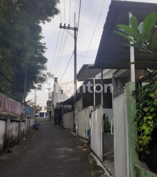 image RUMAH BARAT TAMAN REKREASI SENGKALING  (2)