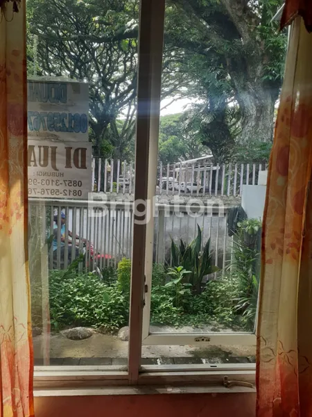 RUMAH BARAT TAMAN REKREASI SENGKALING