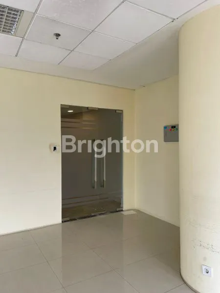 image SEWA KANTOR SIAP OPERASI DI ALAMANDA TOWER SIMATUPANG – LANTAI TINGGI , VIEW KOTA JAKARTA (4)