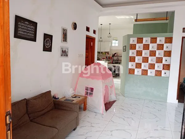 image PELUANG EMAS! RUMAH BARU MUNGIL RASA MEWAH LENGKAP FASILITAS DI CINUNUK-CILEUNYI! (3)