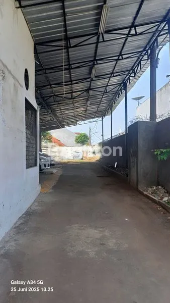 image BANGUNAN LAMA DI JOGLO KEMBANGAN – LAHAN LUAS COCOK UNTUK USAHA ATAU REDEVELOPMENT (7)