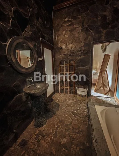 image SEWA VILLA FULL FURNISHED DI SEMINYAK, LOKASI STRATEGIS & TENANG (4)