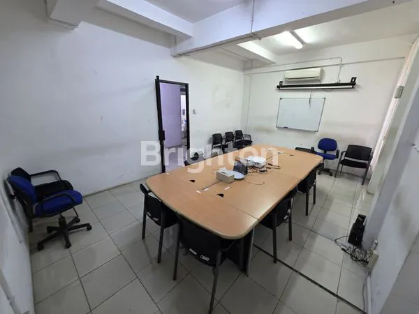 image GUDANG NOL JALAN RUNGKUT INDUSTRI SURABAYA LOKASI SANGAT STRATEGIS (5)