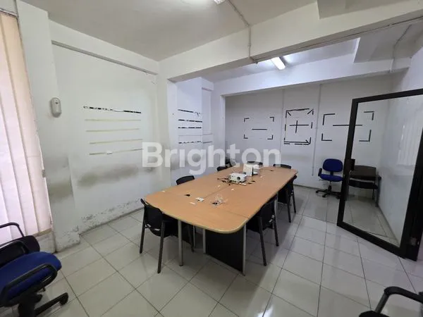 image GUDANG NOL JALAN RUNGKUT INDUSTRI SURABAYA LOKASI SANGAT STRATEGIS (7)