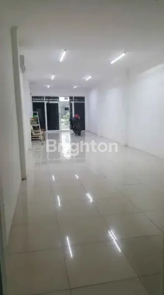 image DISEWAKAN RUKO (BISA PERLANTAI), COCOK DIBUAT KANTOR , BANK DI RUNGKUT ASRI TENGAH SURABAYA (3)