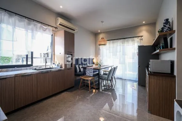 image RUMAH MEWAH BINTARO LT150 FULLY FURNISHED (5)