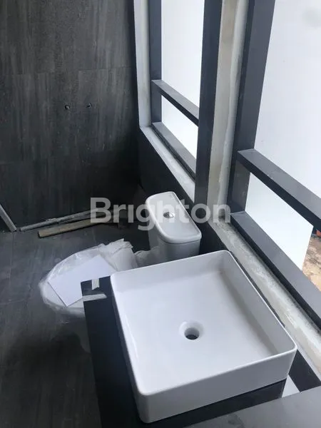 image RUMAH MUARA KARANG 60M2 BRAND NEW ROW 3 MOBIL JAKARTA UTARA (2)