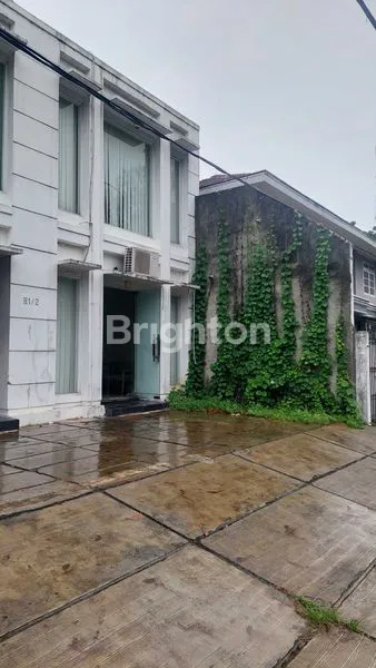 image RUKO 3 LANTAI STRATEGIS DI PINGGIR JALAN RAYA BINTARO (1)