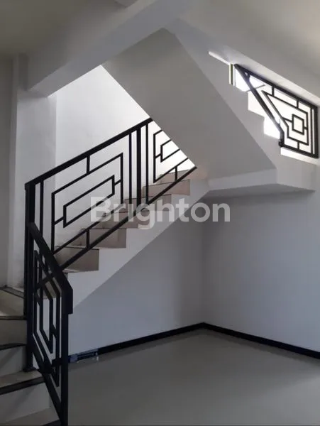 image RUMAH APIK, MINIMALIS, SIAP HUNI, LOKASI GRAND VISTA LAND MADIUN (4)