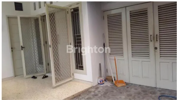 image RUMAH DENGAN GARASI DI FAJAR INDAH (1)