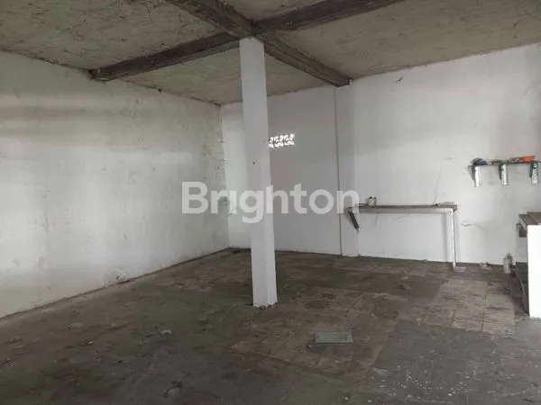 image GUDANG LUAS 700 M² PINGGIR JALAN BESAR DI LANGENHARJO (4)