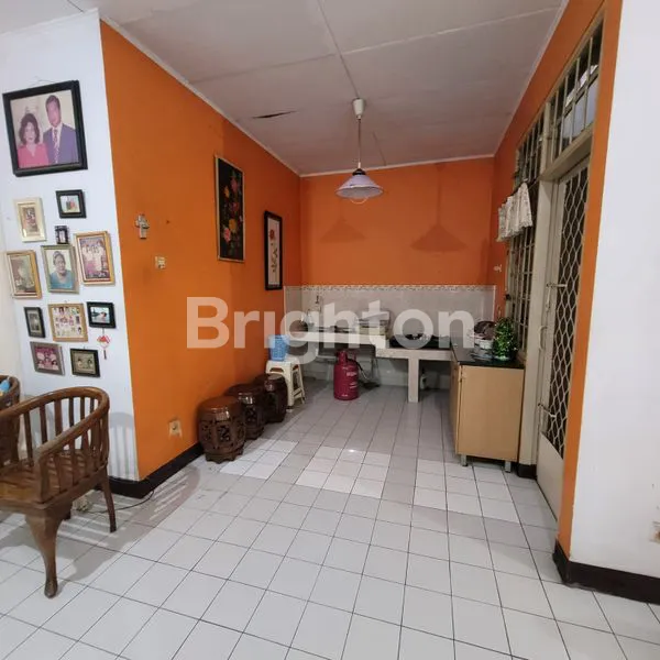 image DIJUAL RUMAH GRIYA LOKA DEPAN TAMAN (3)