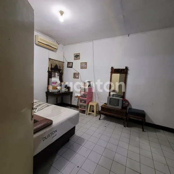 image DIJUAL RUMAH GRIYA LOKA DEPAN TAMAN (5)