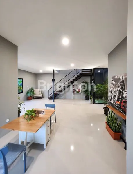 image RUMAH HOOK CANTIK BSD TANGERANG SELATAN (3)