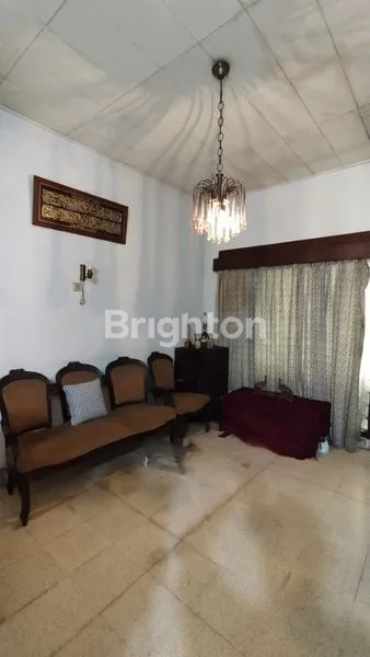 image HUNIAN EKSKLUSIF SHM 265M² KEBAYORAN BARU (4)