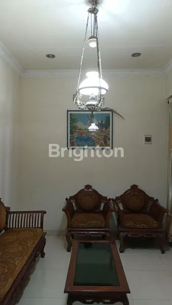 image DIJUAL RUMAH APIK, LOKASI SANGAT STRATEGIS, COCOK BUAT USAHA FOOD COURT  (1)