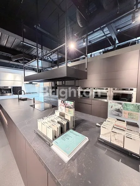 image GEDUNG SLIPI JALAN S. PARMAN RAYA SIAP PAKAI (4)