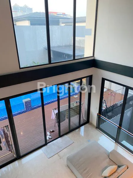 image RUMAH MEWAH NAVAPARK BSD CITY CLUSTER LYNDON TANGERANG (6)