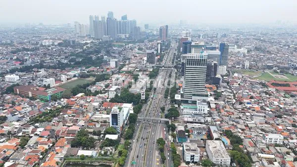 image GEDUNG SLIPI JALAN S. PARMAN RAYA SIAP PAKAI (7)