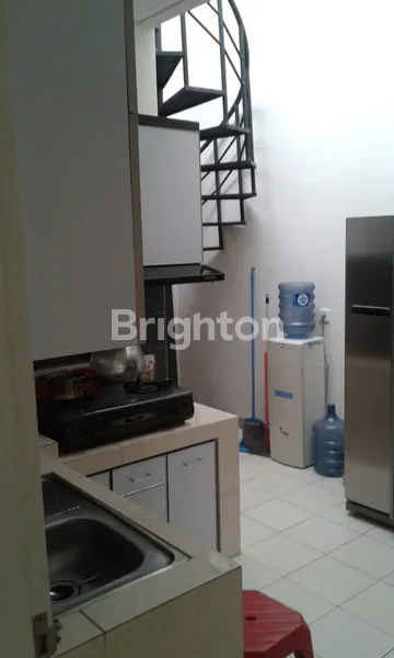 image RUMAH HOEK 3+1 KT KOTABARU PARAHYANGAN BISA 3 MOBIL (2)