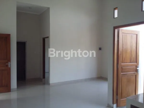 image RUMAH STRATEGIS DEKAT BANDARA ADI SOEMARMO (3)