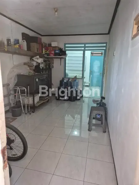 image NIRWANA EKSEKUTIF ROW JALAN STRATEGIS DEKAT MERR (5)