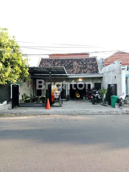image RUMAH USAHA NGAGEL JAYA SIAP PAKAI TENGAH KOTA STRATEGIS (1)