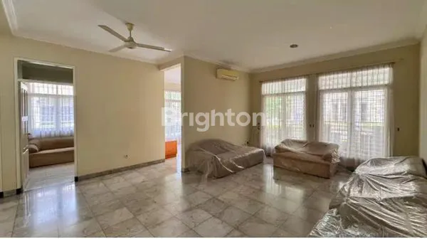 image RUMAH MEWAH & NYAMAN DI PONDOK INDAH JAKARTA SELATAN (6)