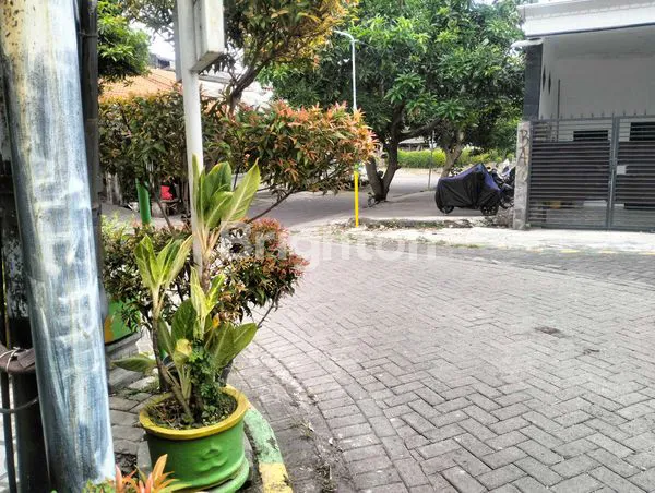 image RUMAH STRATEGIS GRESIK LT 157M², 3KT (3)