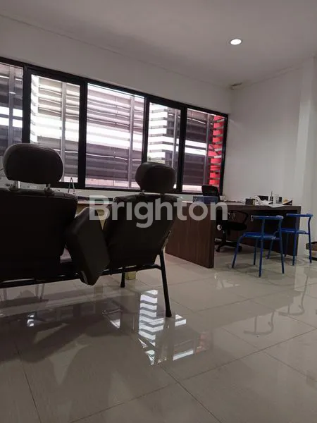 image RUKO DAN GUDANG STRATEGIS PINGGIR JALAN BESAR SUPRIYADI SEMARANG (6)