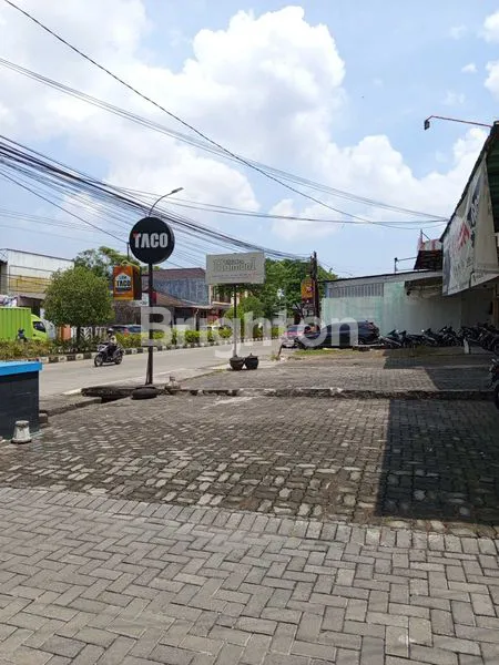 image RUKO DAN GUDANG STRATEGIS PINGGIR JALAN BESAR SUPRIYADI SEMARANG (7)