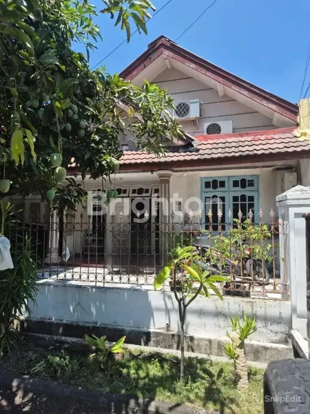 image RUMAH LAMA NIRWANA EKSEKUTIF TERAWAT ROW JALAN KEMBAR DEKAT MERR (1)