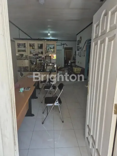 image RUMAH LAMA NIRWANA EKSEKUTIF TERAWAT ROW JALAN KEMBAR DEKAT MERR (7)