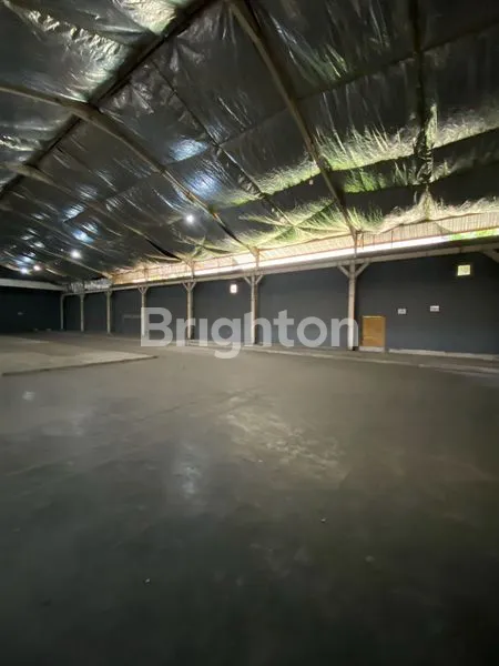 image DISEWAKAN DIKONTRAKAN GUDANG BESAR SIAP PAKAI DAERAH KAPUK KAMAL (4)