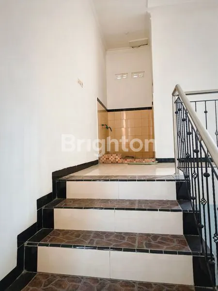 image RUKO 2 LT, LUAS 292M2 SHM DI BLITAR UTAMA (3)