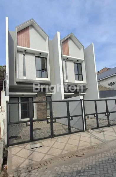 image RUMAH  SUTOREJO MULYOSARI SURABAYA MODERN MINIMALIS, SIAP HUNI (1)