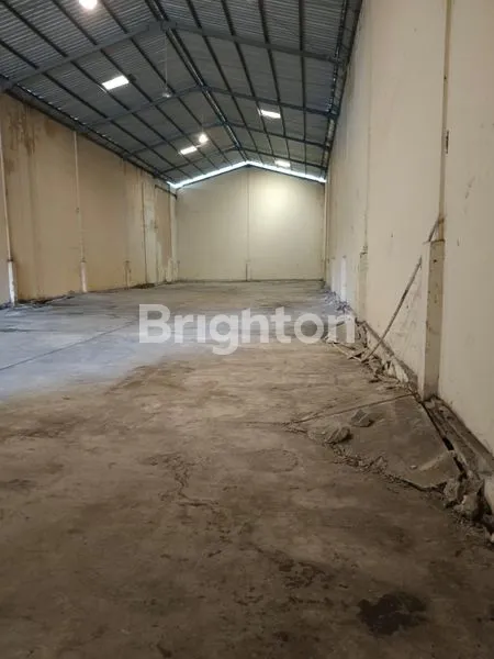 image GUDANG DAN KANTOR SIAP PAKAI DI JALAN LINTAS  PEKANBARU (6)