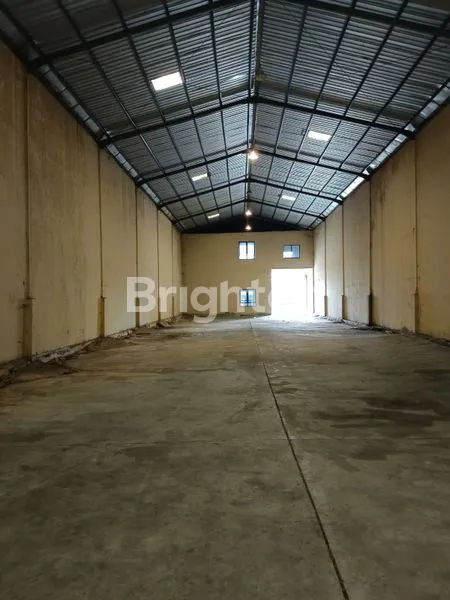 image GUDANG DAN KANTOR SIAP PAKAI DI JALAN LINTAS  PEKANBARU (4)