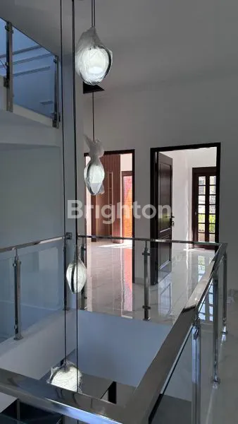 image RUMAH STRATEGIS DEKAT UPN & STADION MAGUWOHARJO (4)