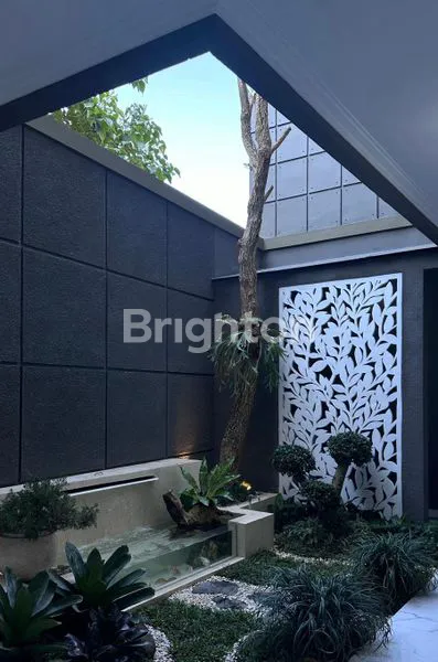 image RUMAH STRATEGIS DEKAT UPN & STADION MAGUWOHARJO (3)