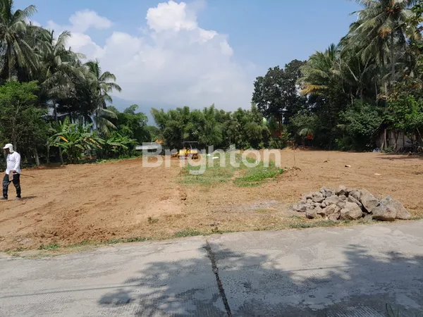 TANAH LUAS 500M2 DI JAMBU KABUPATEN SEMARANG COCOK UNTUK PERUMAHAN, GUDANG, MBG