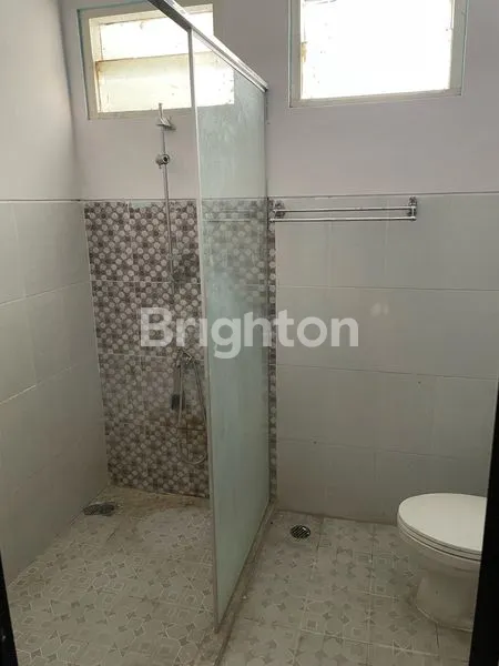 image DIJUAL RUMAH LUAS DAN STRATEGIS DI KARANGASEM LAWEYAN SOLO  (7)