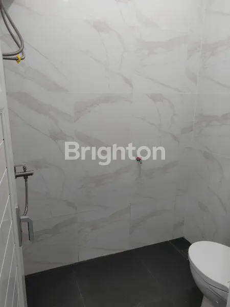 image RUMAH 1,5 LANTAI SIAP HUNI DI DARMO INDAH TIMUR (5)