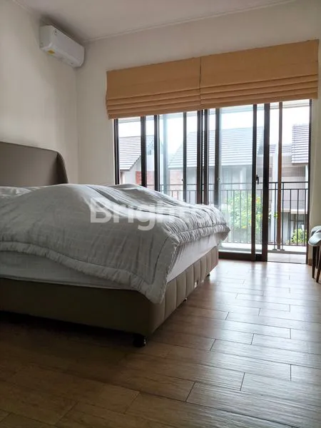 image DISEWA RUMAH KOSONGAN (DENGAN FASILITAS TETAP) – CLUSTER DAKOTA, SUVARNA SUTERA, TANGERANG (5)