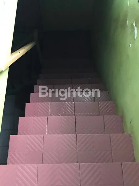 image RUMAH SIAP HUNI SANGAT STRATEGIS, SIMPANG DARMO PERMAI SELATAN. (4)