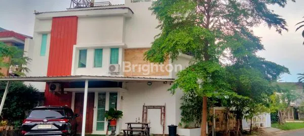 image RUMAH MEWAH 2 LANTAI DI TANJUNG BUNGA (2)